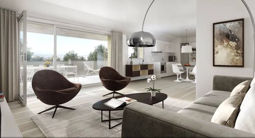 Apartment in Fontenay-aux-Roses, Hauts-de-Seine