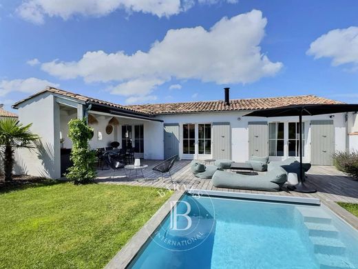 Luxus-Haus in Le Bois-Plage-en-Ré, Charente-Maritime