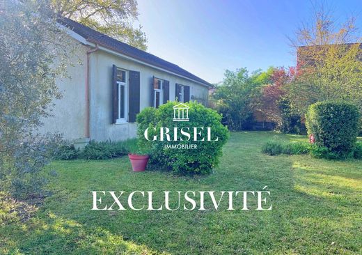 Элитный дом, Mérignac, Gironde