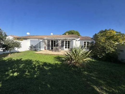 Luxury home in Loix, Charente-Maritime