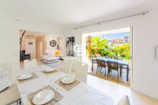 Διαμέρισμα σε Cogolin, Var