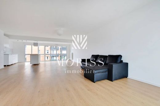 Apartment / Etagenwohnung in Les Lilas, Seine-Saint-Denis