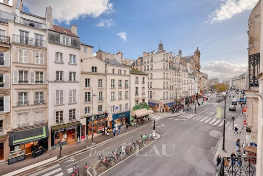 Apartment / Etagenwohnung in Beaubourg, Marais, Notre Dame - Ile de La Cité, Paris