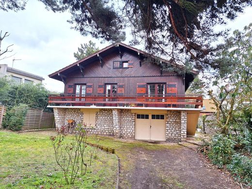 Luxury home in Montmorency, Val d'Oise