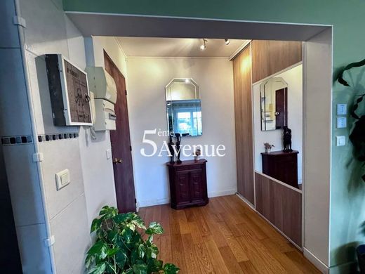 아파트 / Saint-Maur-des-Fossés, Val-de-Marne