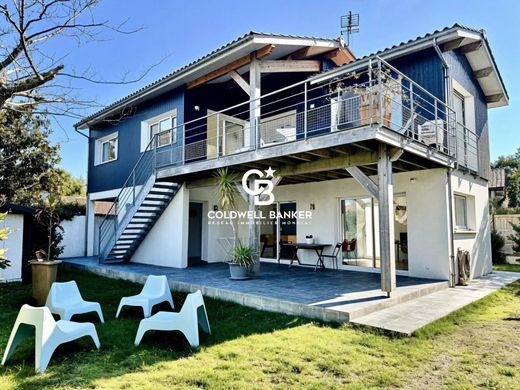 Luxury home in Andernos-les-Bains, Gironde