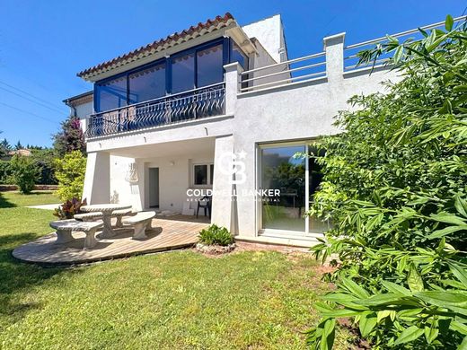 Demeure ou Maison de Campagne à Puget-sur-Argens, Var