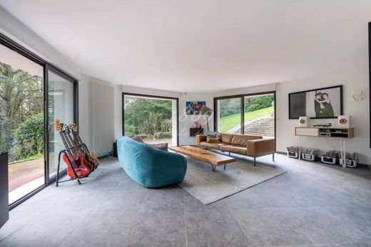 Maison de luxe à Oinville-sur-Montcient, Yvelines