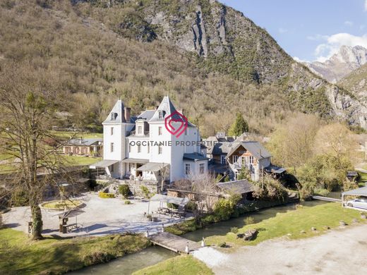 Castillo en Saint-Béat, Alto Garona