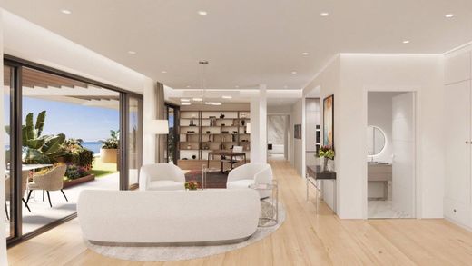 Menton, Alpes-Maritimesのアパートメント