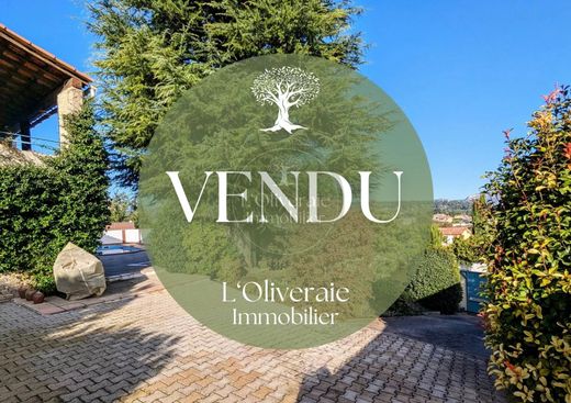 Maison de luxe à La Destrousse, Bouches-du-Rhône