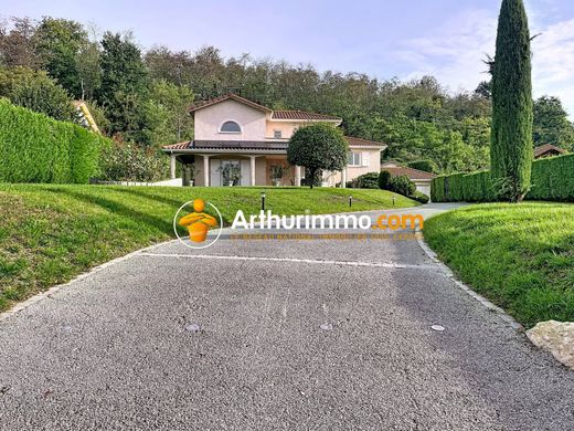 豪宅  Bourgoin-Jallieu, Isère