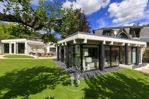 Luxus-Haus in La Celle-Saint-Cloud, Yvelines