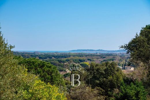 Luxury home in Grimaud, Var