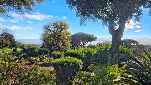 Willa w Grimaud, Var