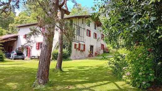 Maison de luxe à Souraide, Pyrénées-Atlantiques