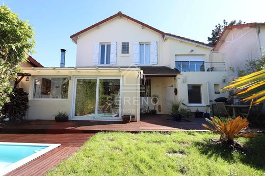 Luxury home in Champs-sur-Marne, Seine-et-Marne