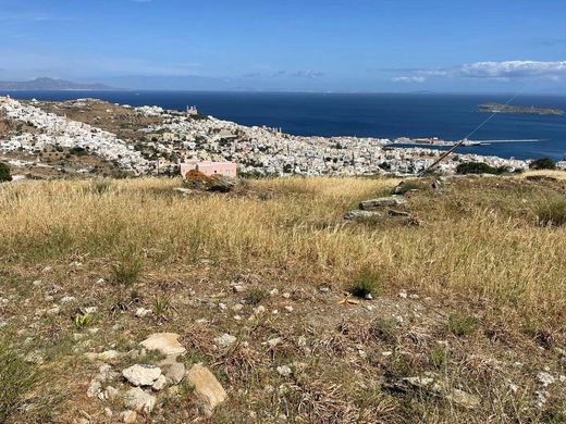Terrain à Áno Sýros, Cyclades