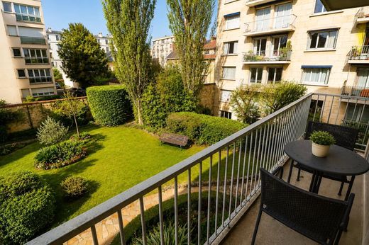 Apartment / Etagenwohnung in Versailles, Yvelines