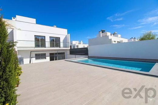 Luxus-Haus in Moncarapacho e Fuzeta, Olhão