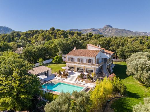 Landhaus / Bauernhof in Aubagne, Bouches-du-Rhône