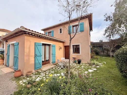 Вилла, Гольф Жуан, Alpes-Maritimes