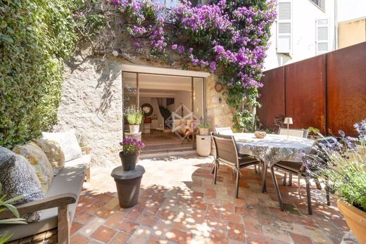 Villa a Mougins, Alpi Marittime