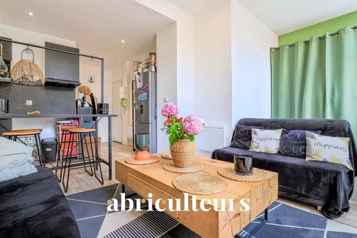 Appartement à Saint-Quentin, Aisne