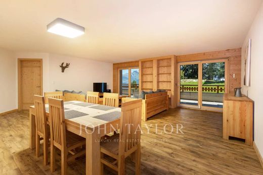 Veysonnaz, Sion Districtのアパートメント