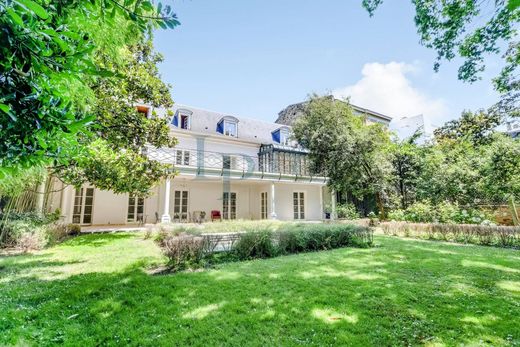 Luxus-Haus in Neuilly-sur-Seine, Hauts-de-Seine
