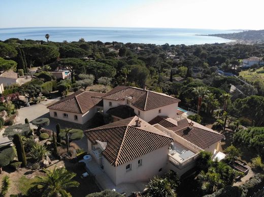 Sainte-Maxime, Varの高級住宅