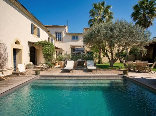 Lüks ev Nîmes, Gard