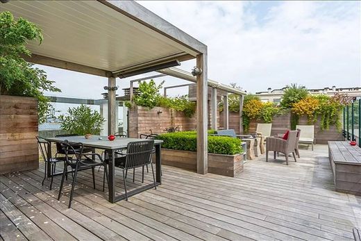 Apartment in Issy-les-Moulineaux, Hauts-de-Seine