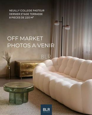 Apartment in Neuilly-sur-Seine, Hauts-de-Seine
