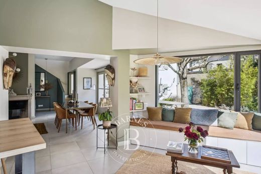 Luxus-Haus in Tassin-la-Demi-Lune, Rhône