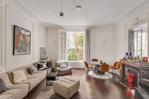 Apartment in Monceau, Courcelles, Ternes, Paris
