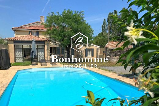 Luxury home in Portets, Gironde