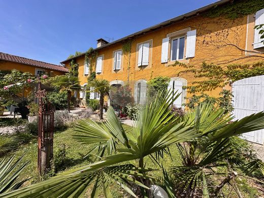 Luxury home in Castelnau-Magnoac, Hautes-Pyrénées
