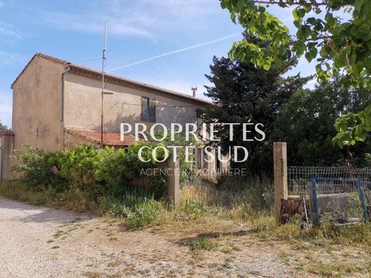 Rural or Farmhouse in Tavel, Gard