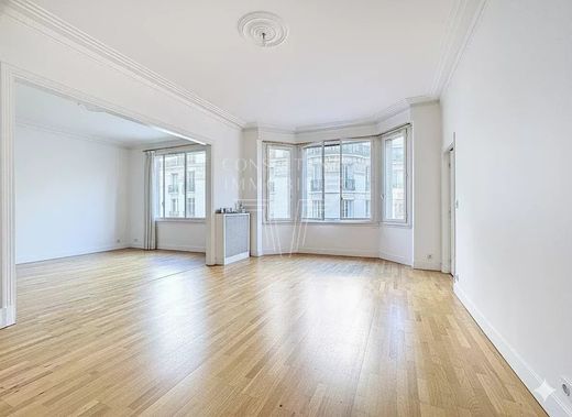 Apartment in La Muette, Auteuil, Porte Dauphine, Paris