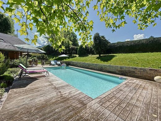 Chalet in Évian-les-Bains, Haute-Savoie