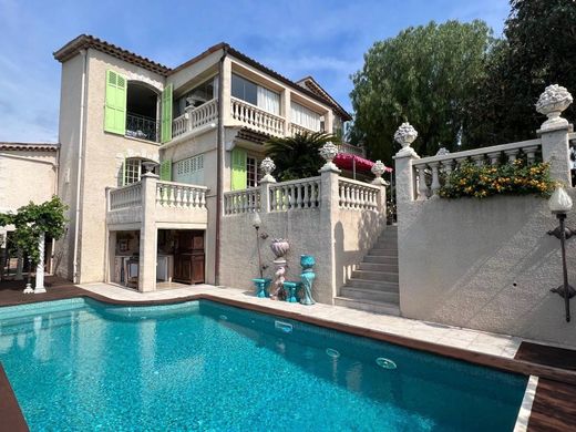 Villa a Antibes, Alpi Marittime