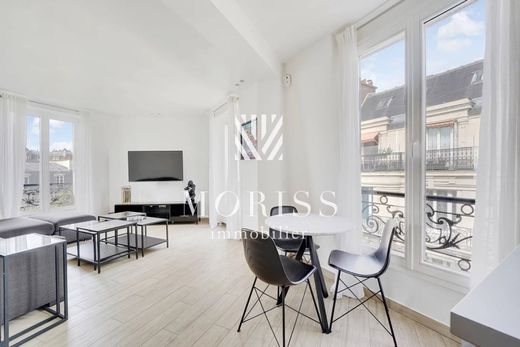 Apartment in Monceau, Courcelles, Ternes, Paris