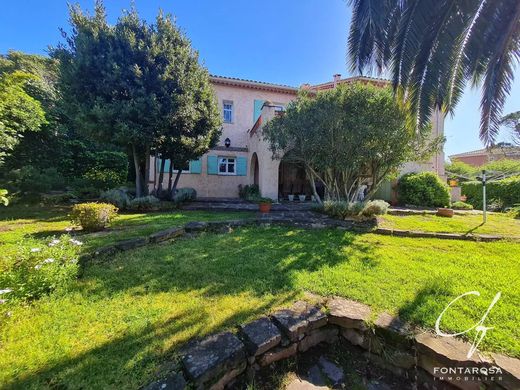 Maison de luxe à Saint-Raphaël, Var