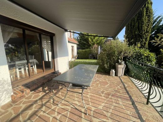 Luksusowy dom w Étiolles, Essonne