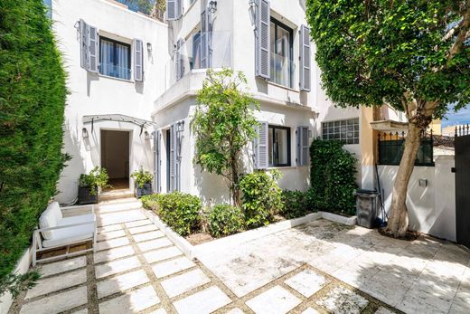 Casa di lusso a Saint-Jean-Cap-Ferrat, Alpi Marittime