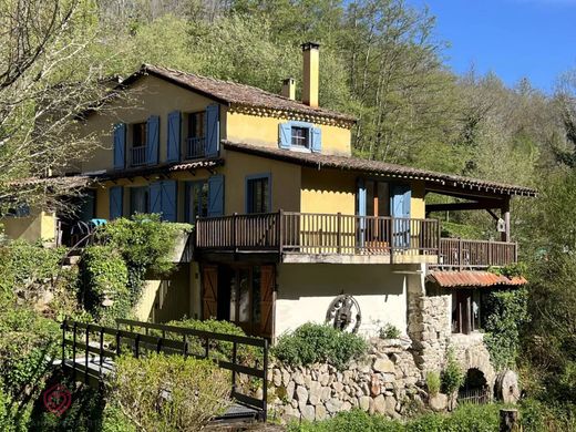 Maison de luxe à Foix, Ariège