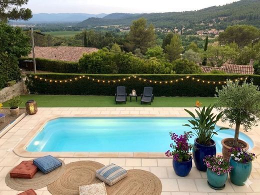 Luksusowy dom w Taradeau, Var