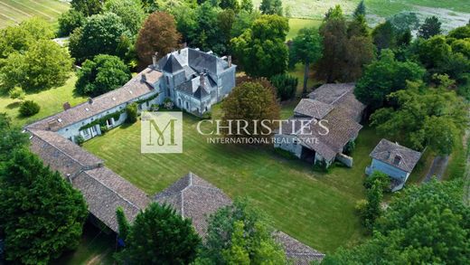 Luxury home in Montlieu-la-Garde, Charente-Maritime