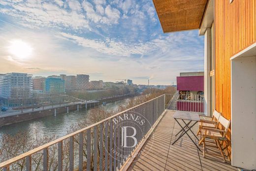 Apartment in L'Île-Saint-Denis, Seine-Saint-Denis